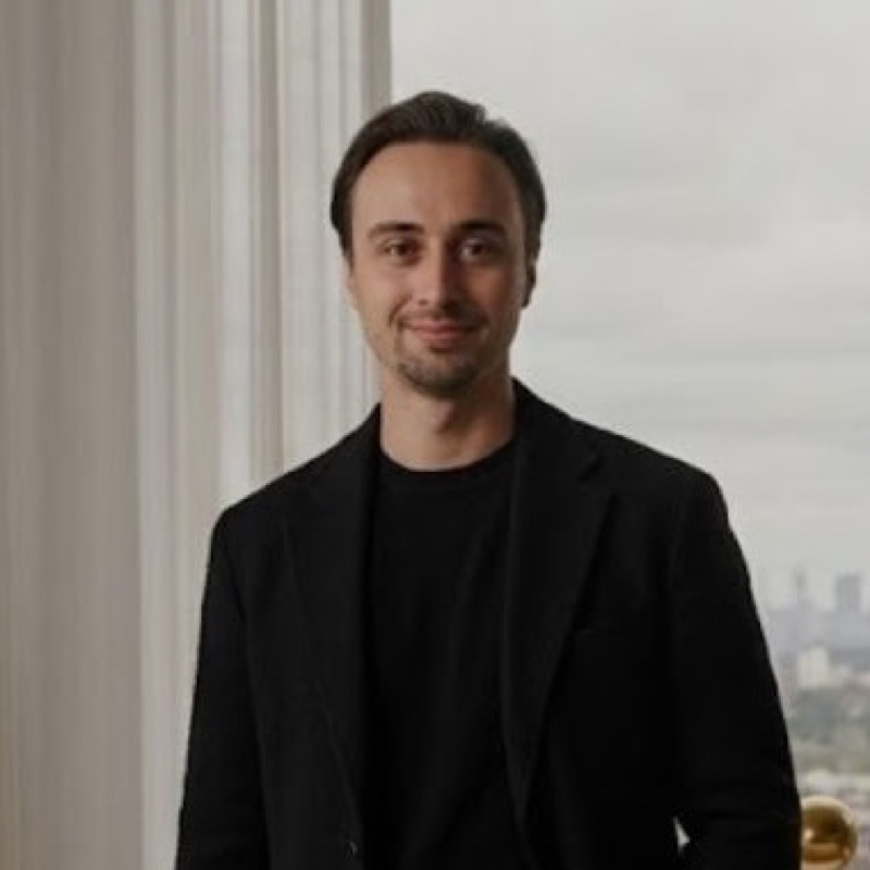 Niclas Schlopsna, Managing Partner at spectup